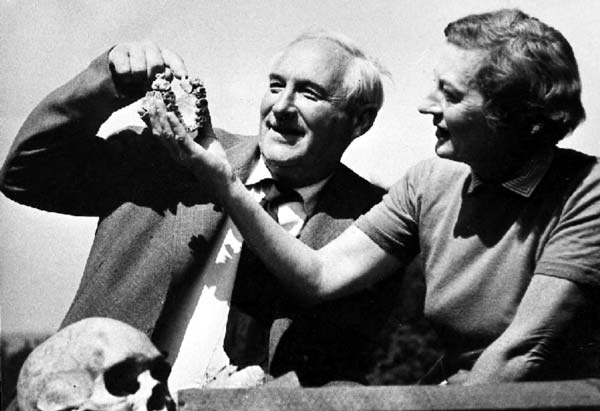 Louis Seymour Bazett Leakey, 1903–1972 and Mary Leakey, . 1913, in 1954
