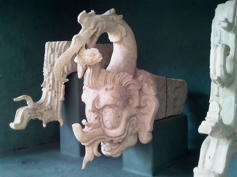 Escultura de Chaac, exhibida en un museo de Honduras