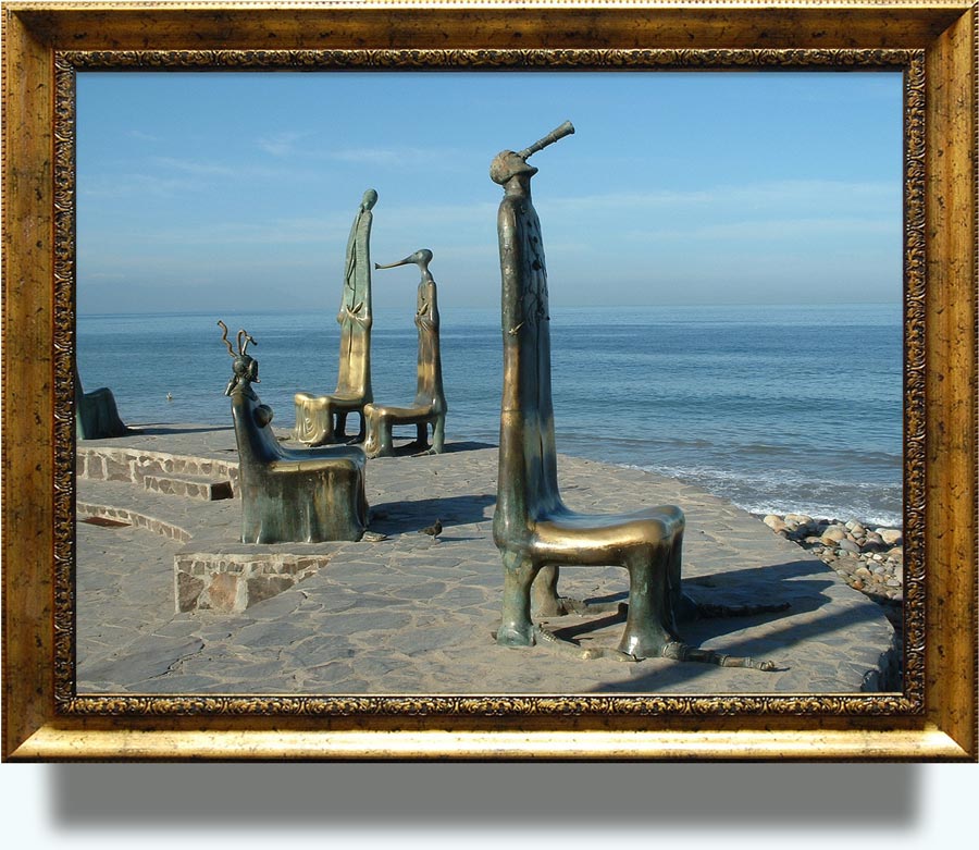 Alejandro Colunga (b. 1948 in Guadalajara, Jalisco, Mexico). La Rotonda del Mar. 1996. Bronce. Parte de la obra de Alejandro Colunga, en el malecón del Puerto de Vallarta (Bronze. Part of monumental group of 8 sculptures, permanently installed along circumference at the embankment of Puerto Vallarta, Jalisco. Mexico)