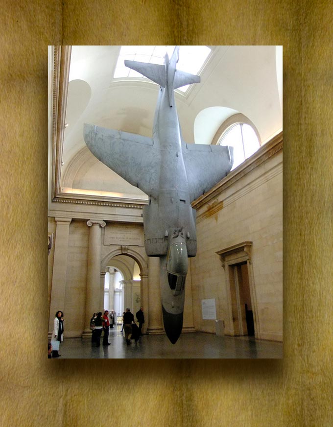 Fiona Banner (b. 1966 in Merseyside, England). 2010. Harrier. BAe Sea Harrier aircraft, paint. 7.6×14.2×3.71 m. Tate Britain Duveen’s Exhibition: «Fiona Banner. Harrier and Jaguar. 28 June 2010 – 3 January 2011».