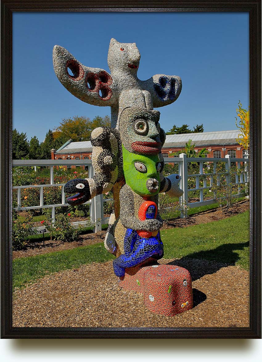 Niki de Saint Phalle, christened Catherine-Marie-Agnès Fal de Saint Phalle (1930–2002). Totem. Piece from Queen Califa’s Magical Circle by Niki de Saint Phalle. Located inEscondido’s Kit Carson Park,San Diego,CA,US.