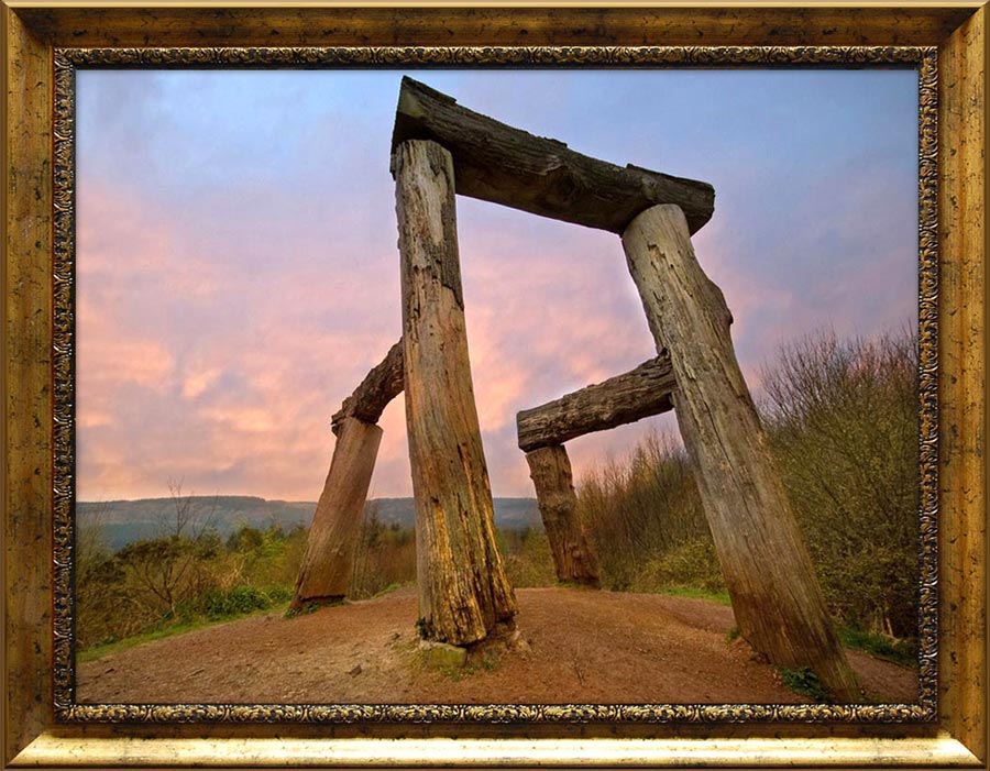 Magdalena Jetelová (b. 1946  in Semily, Czechoslovakian; relocated to West Germany in 1985; lives and works in Munich, Düsseldorf, Prague). Place. 1986. Part of the Forest of Dean’s Sculpture Trail. Speech House Walk, England, GB.